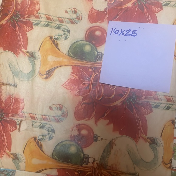 Pieces of vintage wrapping paper pieces of wrapping paper - Picture 11 of 11